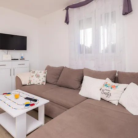 Vanessi Apartman *